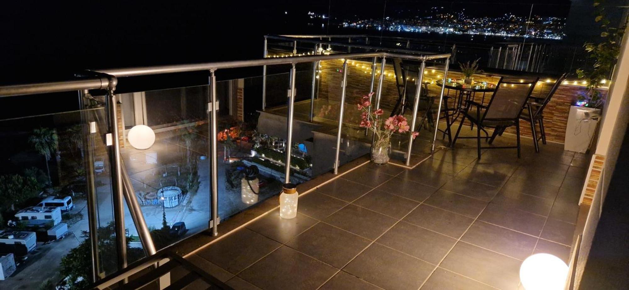 Sadet'S Penthouse Saranda Apartment Exterior photo
